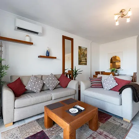 Ct 413 - Faro's La Panoramica -forest Hills Apartmán *